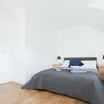 The Blue Compass - Central 4Bdr With Garden