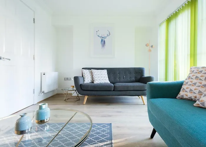 The Blue Compass - Central 4Bdr With Garden